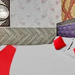 Hotel O 80919 Hotel Vinayaka Inn Near Gurudwara Shri Bangla Sahib