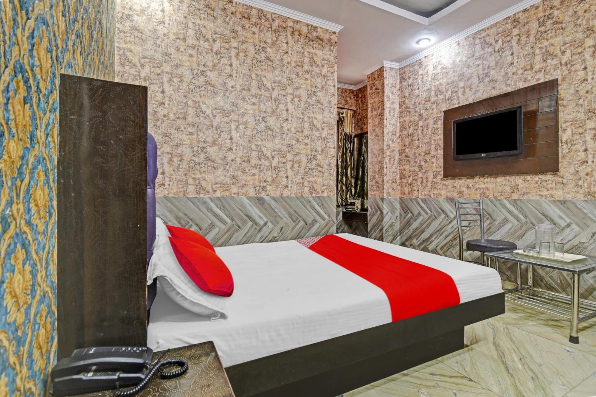 Hotel O 80919 Vinayaka Near Gurudwara Shri Bangla Sahib New Delhi